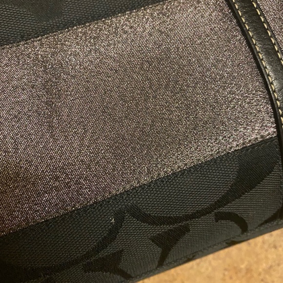 Women’s Coach Tote - Picture 10 of 16